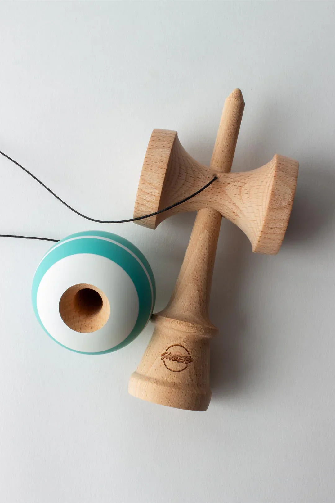 Sweets Kendama | Tracker Seafoam |